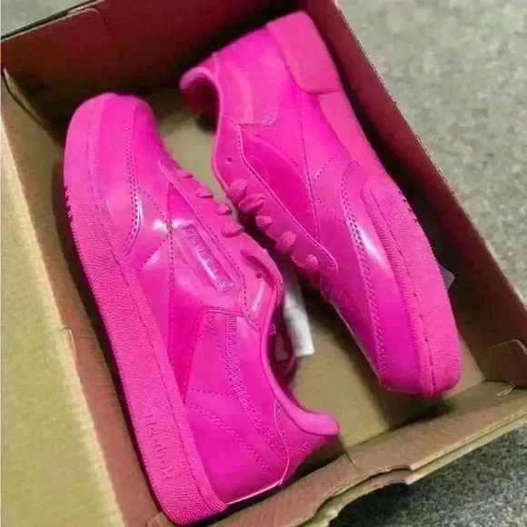 Rare NWT Reebok X Cardi B Club C Dynamic Pink Tennis shoes Sneakers size 5 - Picture 9 of 11